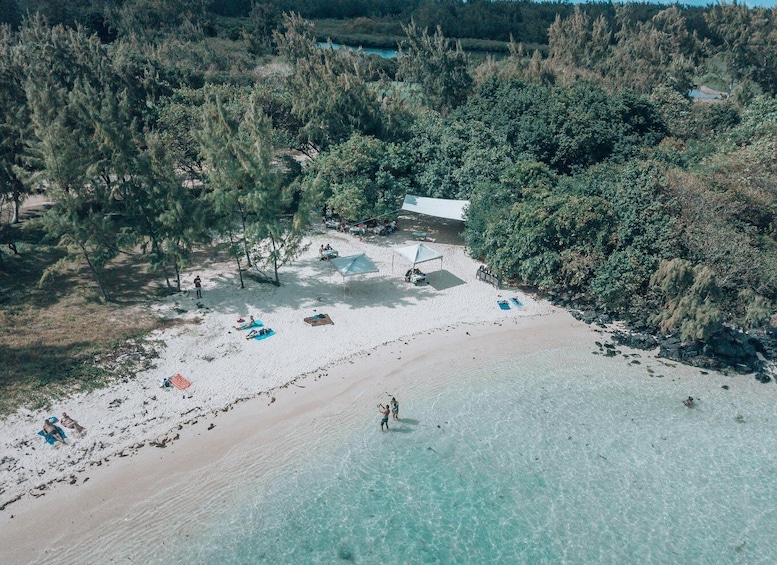 Picture 2 for Activity Trou d'Eau Douce: Speedboat Tour to Ile aux Cerfs with Lunch