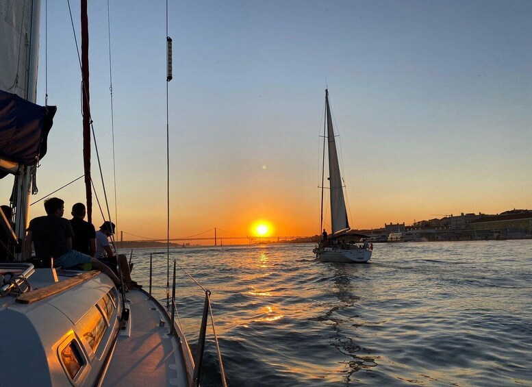 Picture 22 for Activity Lisbon: Sailing Tour on the Tagus River