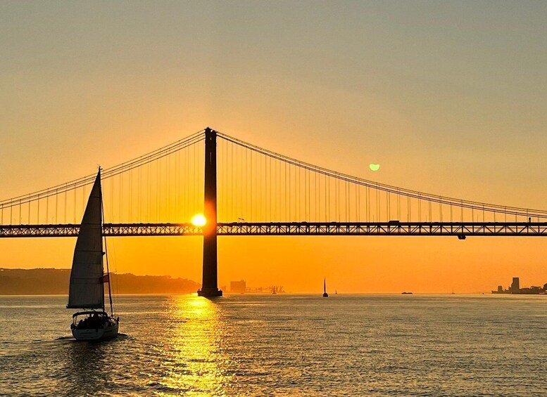 Picture 19 for Activity Lisbon: Sailing Tour on the Tagus River