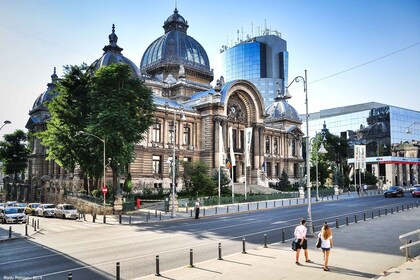 Bucarest : Visite à vélo des faits saillants de la ville de 2 heures