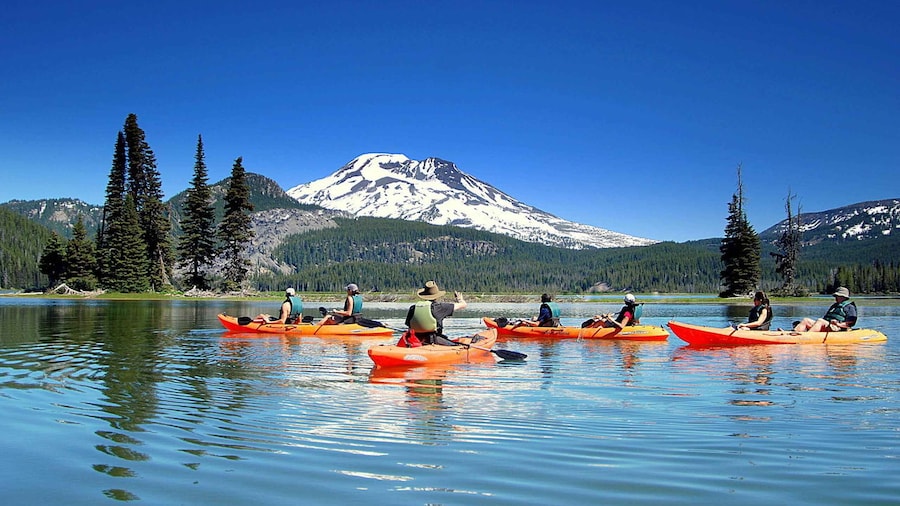 Bend: Half-Day Cascade Lakes Kayak Tour