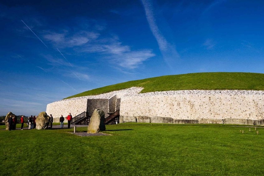 Dublin: Boyne Valley with Newgrange and Bru Na Boinne Entry