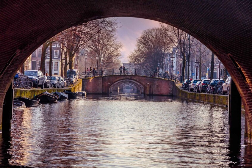 Picture 5 for Activity Amsterdam: Romantic Canal Tour with Bubbly