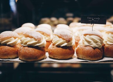 Stockholm: Guided Fika Tour