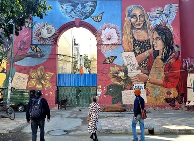 Delhi Street Art Tour: Explore the Murals & Visit a Stepwell