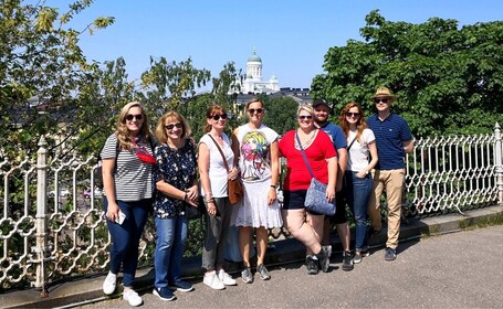 Helsinki: Small-Group Walking Tour with City Planner Guide