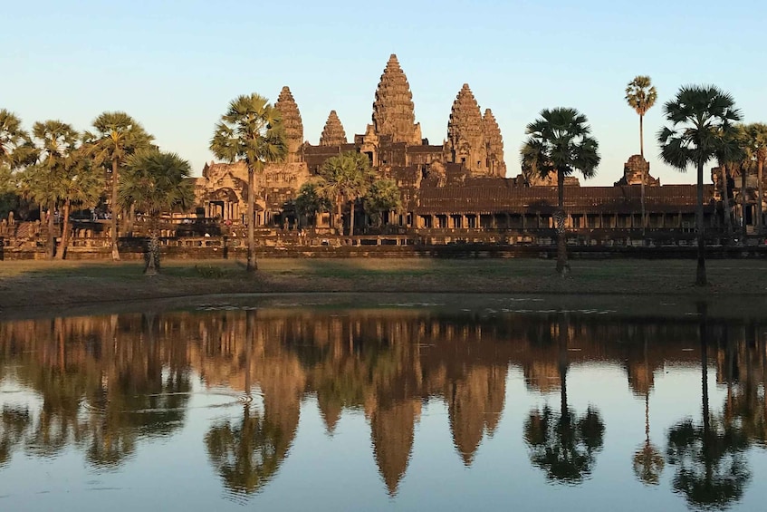 Picture 1 for Activity Angkor Wat and Floating Village: 3-Day Private Tour