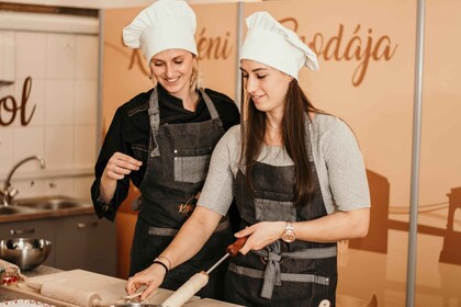 Budapest : Atelier hongrois de fabrication de gâteaux de cheminée