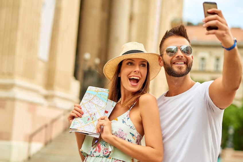 Picture 4 for Activity Skip-the-line Lazienki Park & Palace Private Tour and Cruise