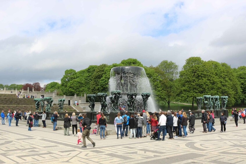 Picture 6 for Activity Oslo: Panoramic Sightseeing Tour