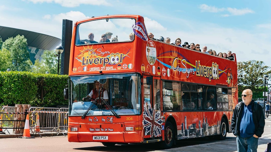 Liverpool: City and Beatles Tour with Hop-On Hop-Off Ticket