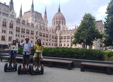 Budapest: Live geführte Burgviertel Segway Tour