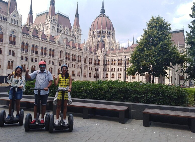 Budapest: Live-Guided Castle District Segway Tour