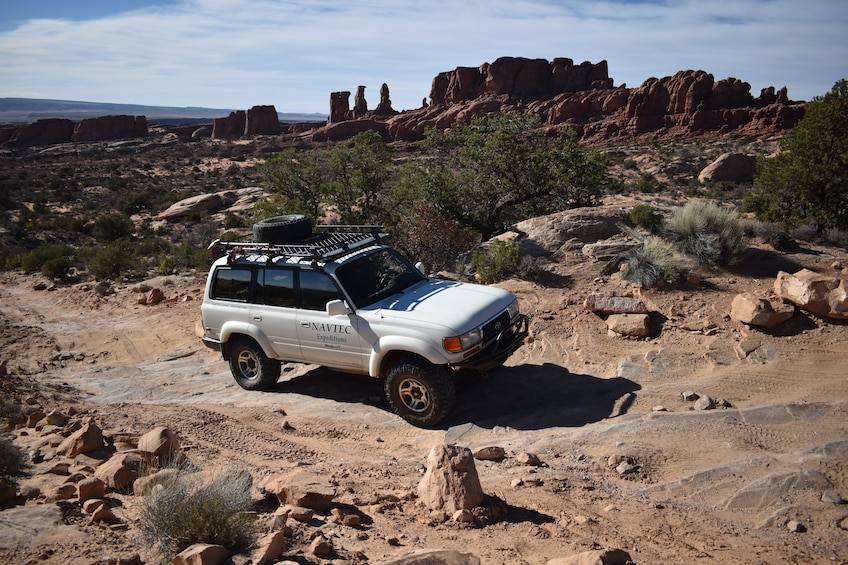 Arches & Canyonlands National Parks 4x4 Excursion with Lunch