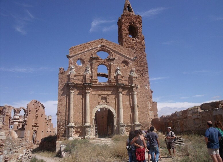 Picture 5 for Activity Midday Olive Oil Tour and Visit to Old Town of Belchite