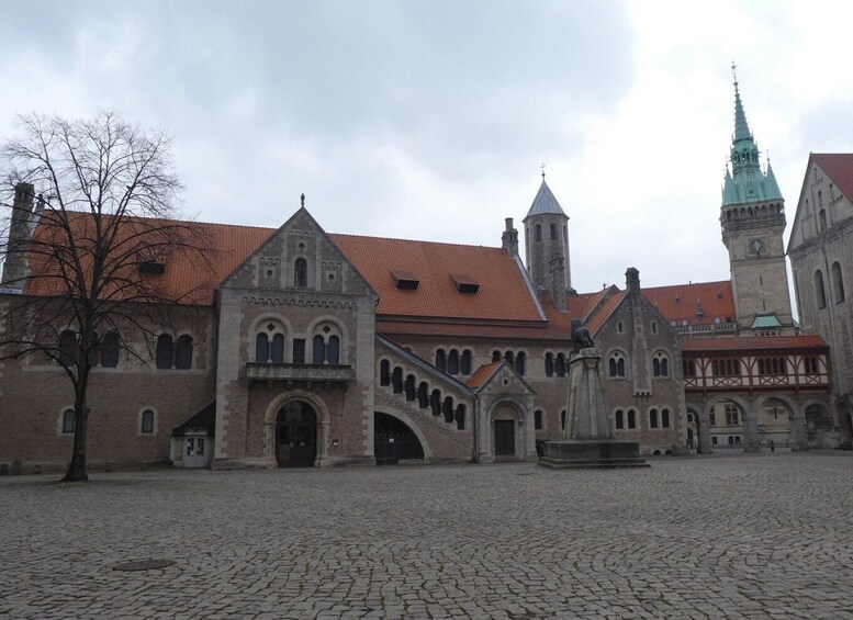 Picture 2 for Activity Braunschweig: Private Walking Tour with Certified Guide