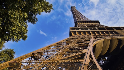 Visite audio-guidée de la Tour Eiffel avec coupe-file