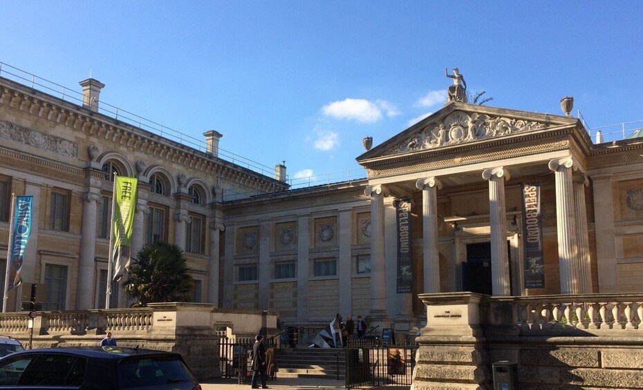 Picture 5 for Activity Oxford: Official University and City Walking Tour