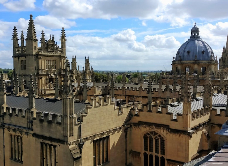 Picture 3 for Activity Oxford: Official University and City Walking Tour