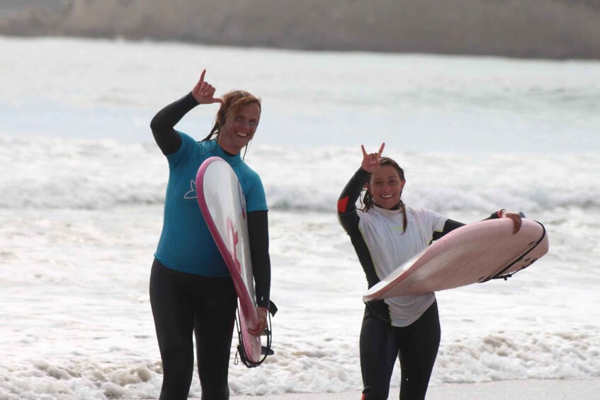 Matosinhos: Surfing Lesson with Equipment