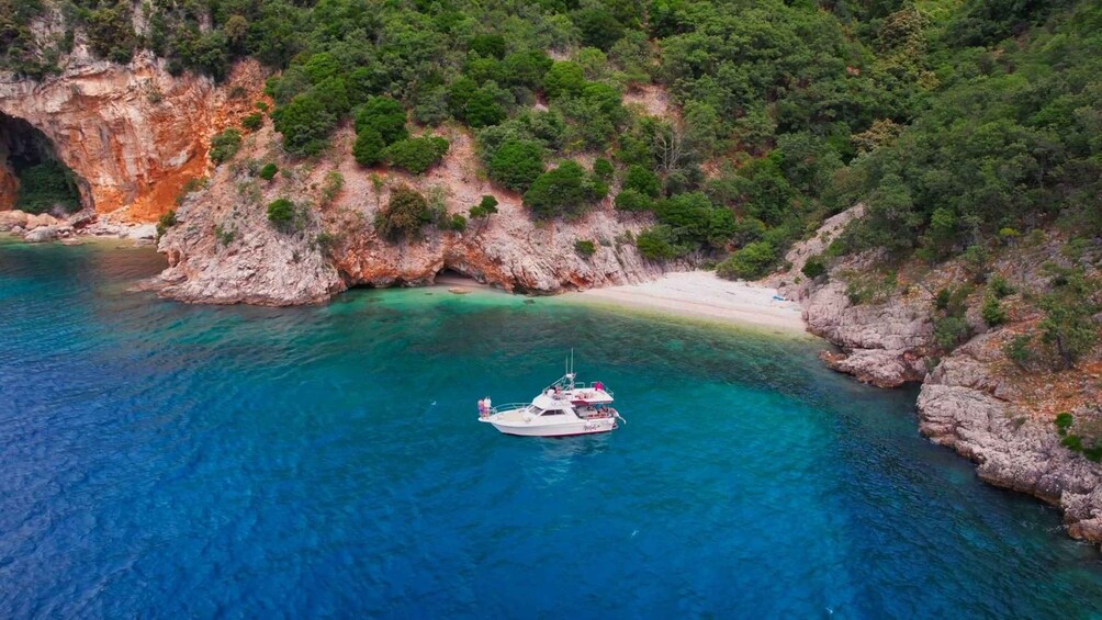 Opatija/Lovran: Boat Trip to Secluded Beaches on Island Cres