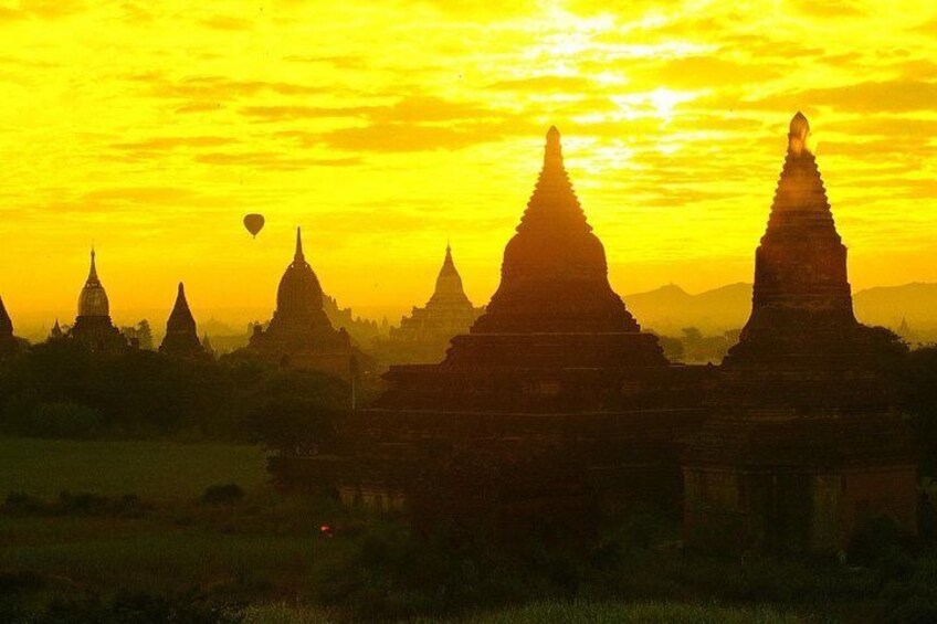 Private Day Adventure Trip in Bagan 