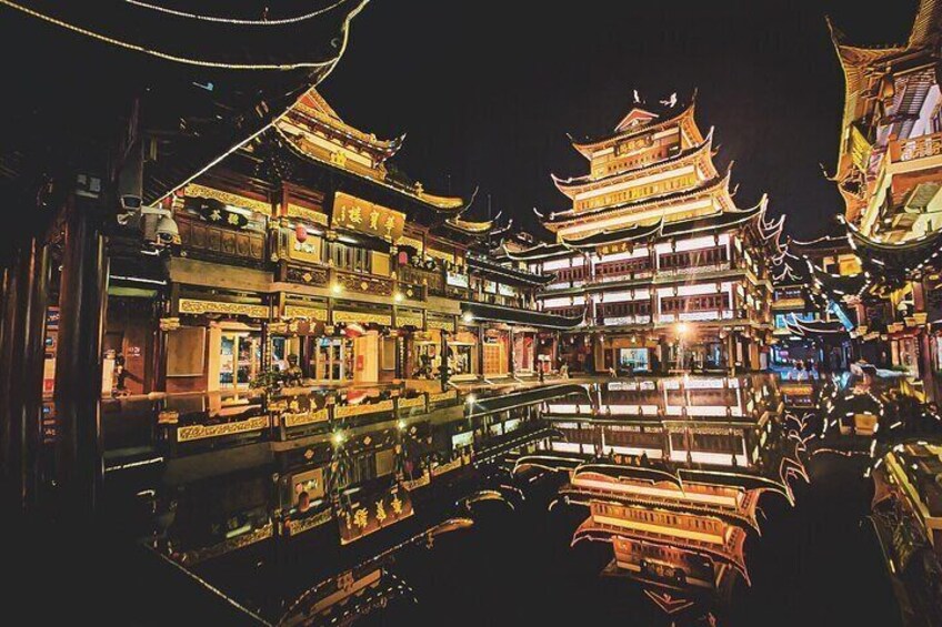 Shanghai Night River Cruise and Light Tour with Yuyuan Bazaar