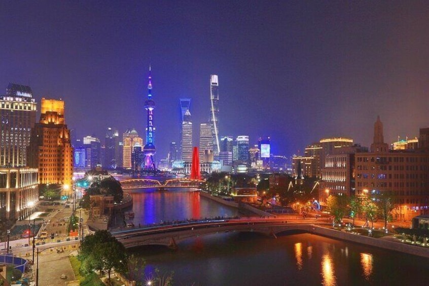 Shanghai Night River Cruise and Light Tour with Yuyuan Bazaar