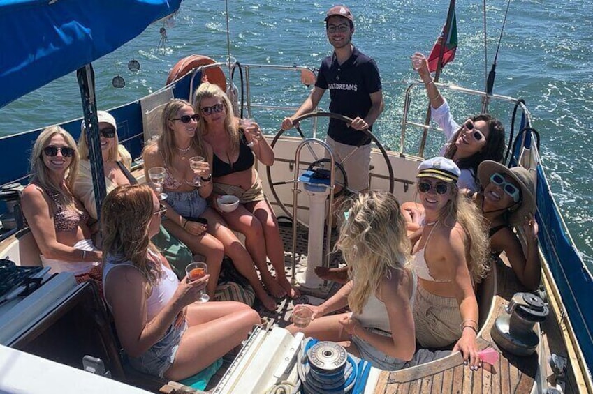 Small Group Sailboat Sunset Tour in Lisbon with a Drink