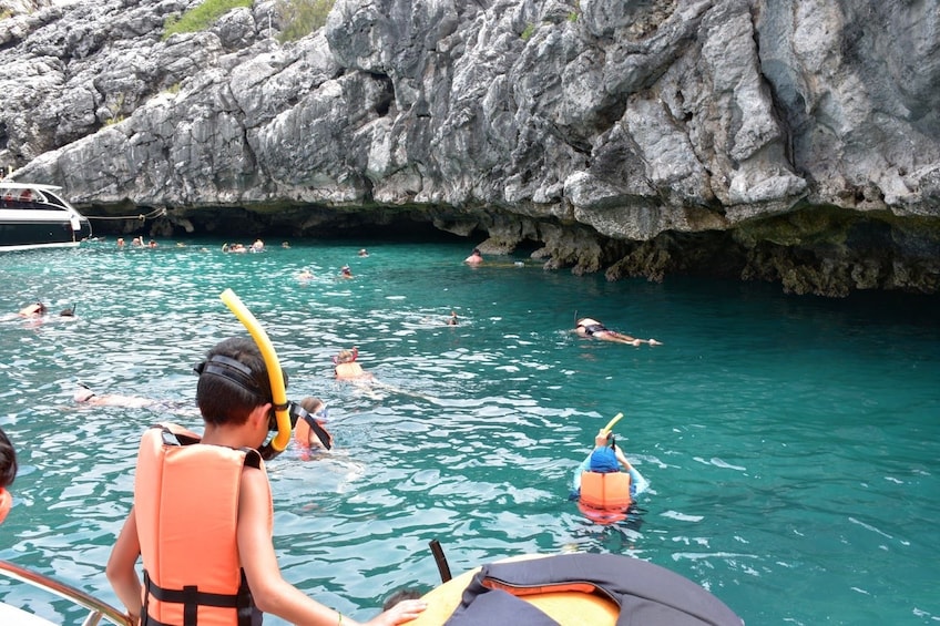 Day Trip to Angthong Marine Park by Speed Boat from Koh Samui