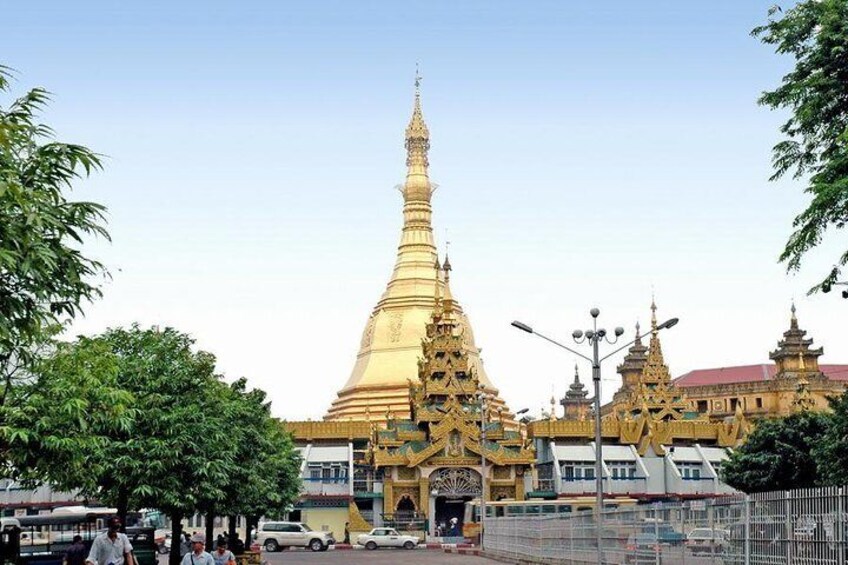 Adventure Half-day visit in Yangon including Shwedagon Pagoda
