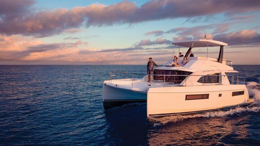 3-Hours Sunset Catamaran Cruise with Dinner all Inclusive