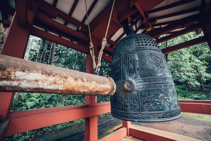 Hidden Gems of Oahu Circle Island Tour with Byodo In Temple