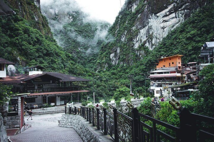 Full Day Private Tour to Machu Picchu from Cusco (Choose train options)
