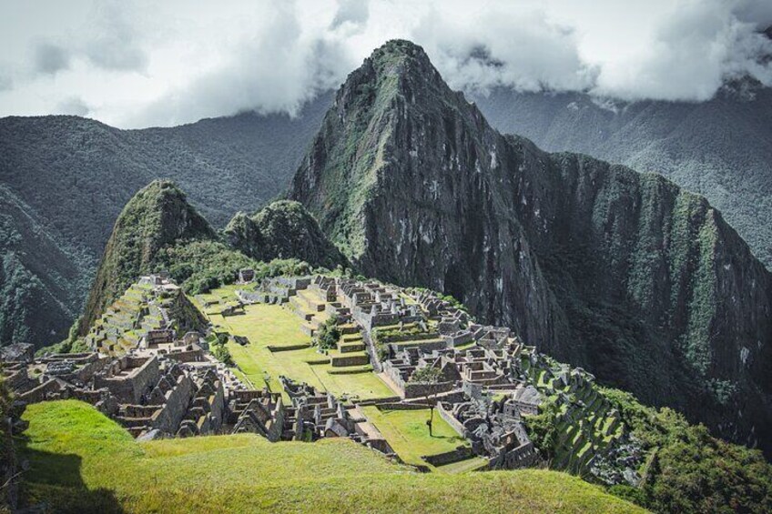 Full Day Private Tour to Machu Picchu from Cusco (Choose train options)
