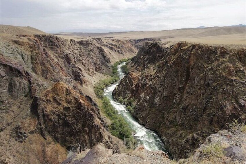 Kolsai Kaindy Lakes and Charyn Canyon small-group day tour