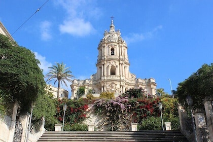 Shared Tour by Minivan or Car from Syracuse to Ragusa, Noto and Modica