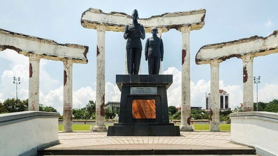 Statue of 1st President of Indonesia on Surabaya Heroes Monument