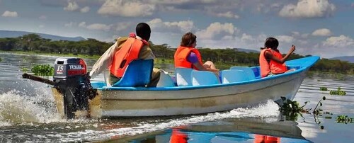 ナイロビからヘルズ・ゲートとナイバシャ湖への日帰り旅行