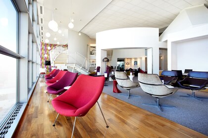 Virgin Atlantic Clubhouse at IAD Airport operated by Plaza Premium Group 