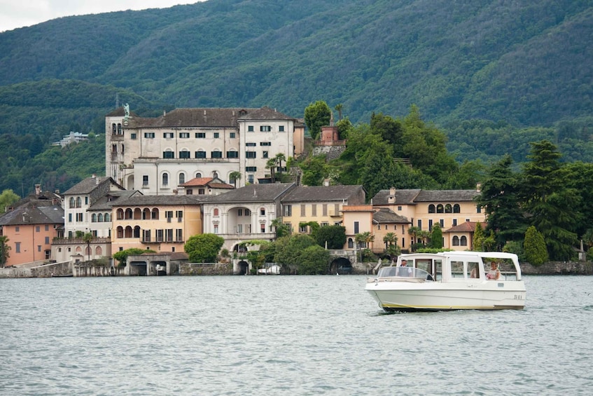 Picture 1 for Activity Lake Orta: 1-Hour Boat Tour