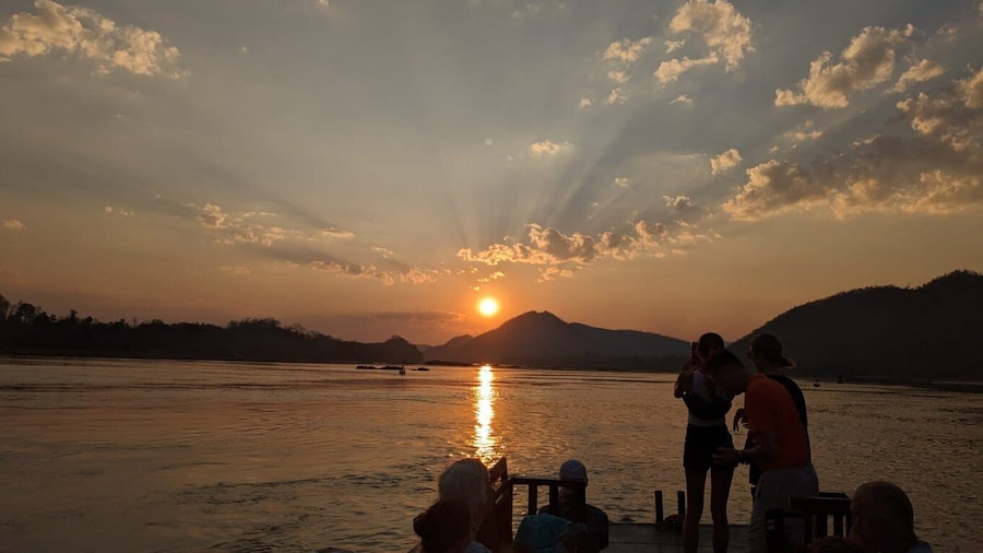 Half Day Mekong Cruise to Pak Ou Caves