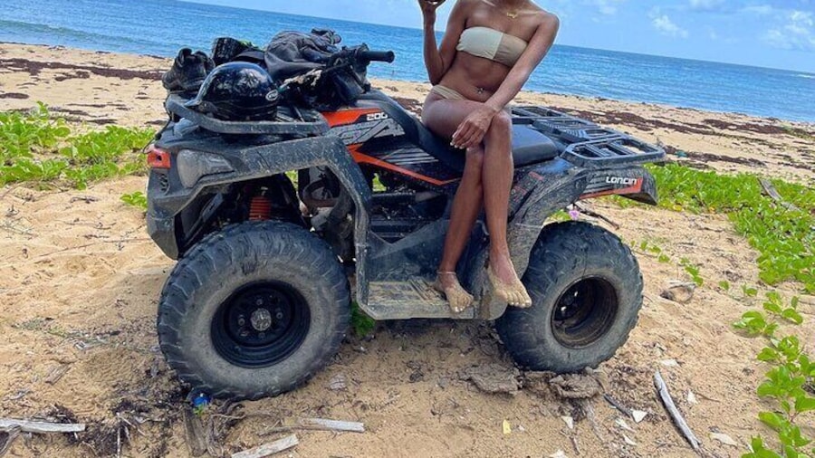 4-Wheel Adventure & Views at Montaña Redonda