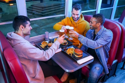 Luxemburg: Amerikaans diner in een vintage bus