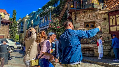 Tbilisi: Tbilisi: City Highlights Guided Walking Tour