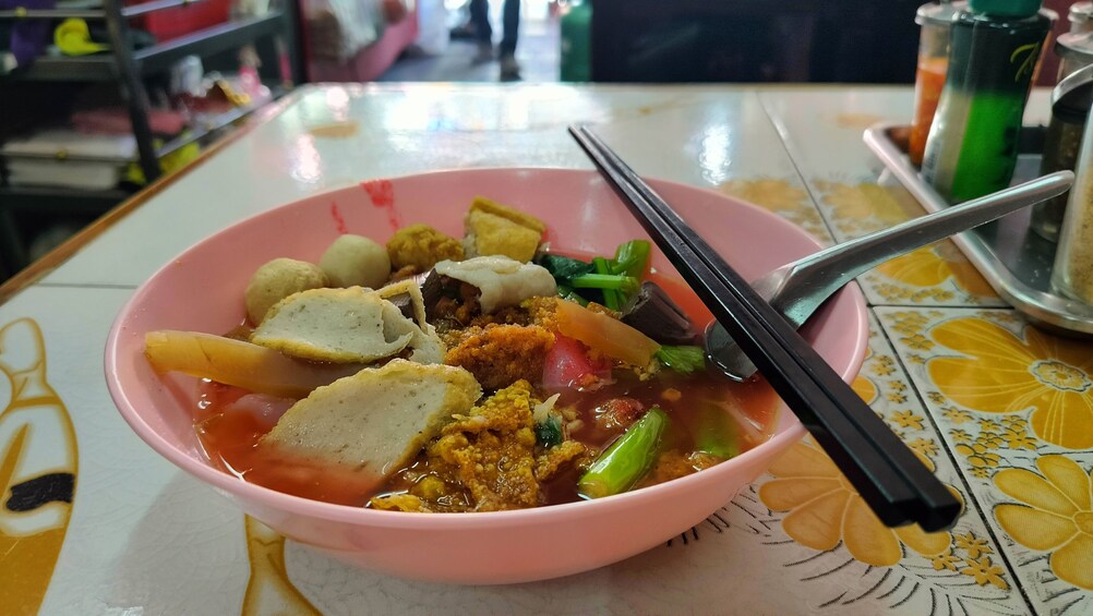 Chiang Mai Michelin Food Walking Tour – 2 Hours