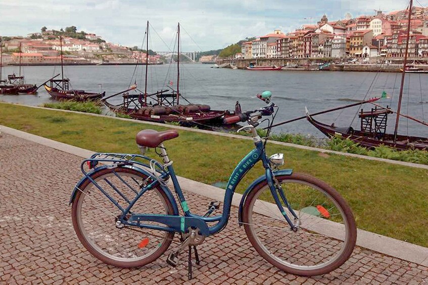 Picture 1 for Activity Porto: City Bike Rental