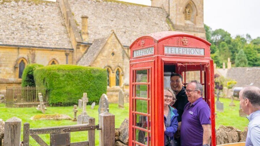 Cotswolds in a Day Tour from Moreton-in-Marsh / Stratford-on-Avon