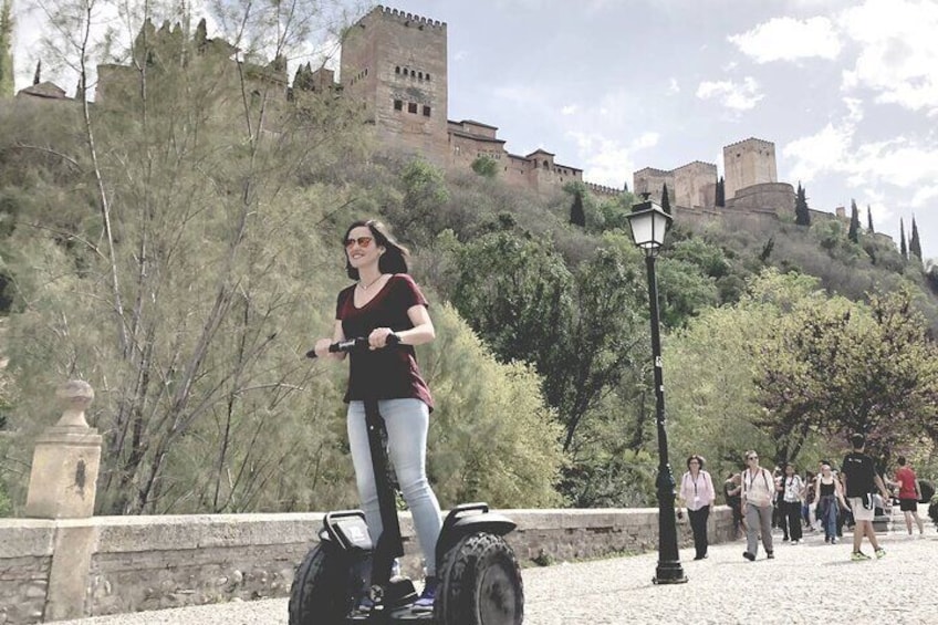 Albayzin Express Segway Tour with Play Granada