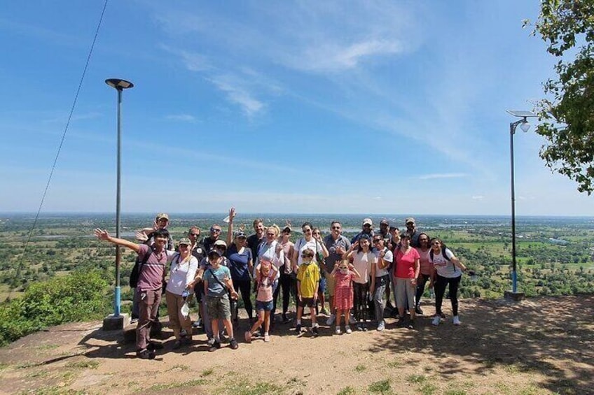 Historical Sites Tour to Chisor Taproom and Neang Khmao Temple